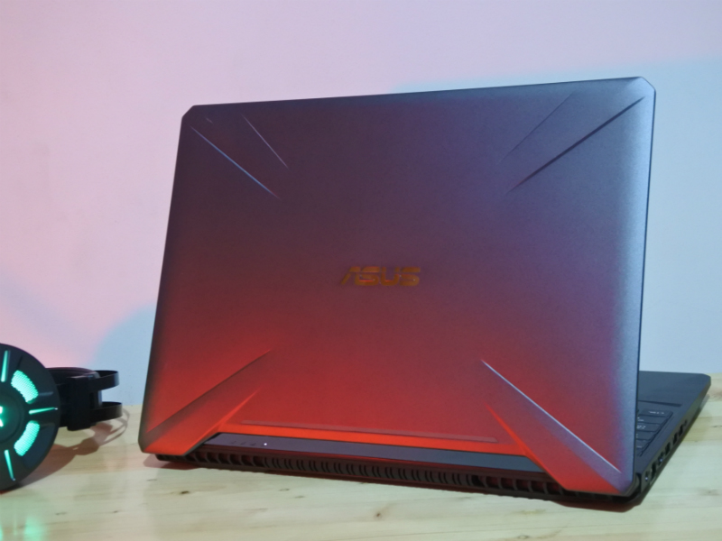 TUF Gaming FX505 DT, laptop gaming murah yang hampir sempurna